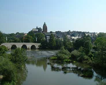 Altstadt mit Dom und Lahnbrücke